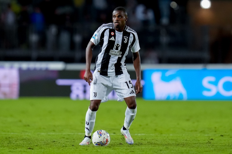 华体会真人体育娱乐-卡卢卢：我和队友在一起的时间比家人多 只要能上场比赛就很开心