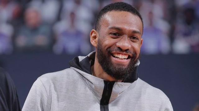 华体会真人体育娱乐-昔日榜眼绿军首秀表现亮眼 少帅：他在长期计划中