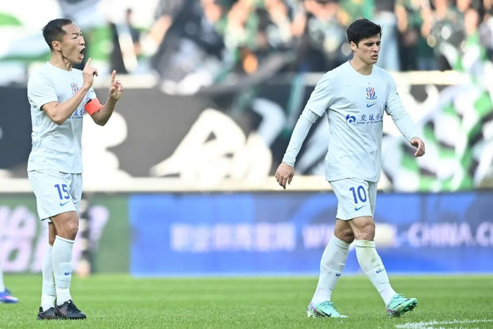 华体会真人网址-接连损兵折将!残阵申花北上工体,押宝新中场组合|上海申花|浙江队|斯卢茨基|李可|上海申花足球俱乐部_新浪体育_新浪新闻